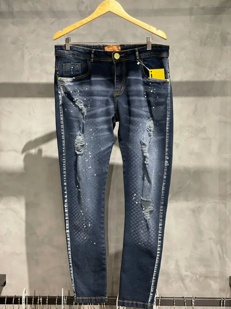 CALÇA JEANS ESCURO COM DETALHES