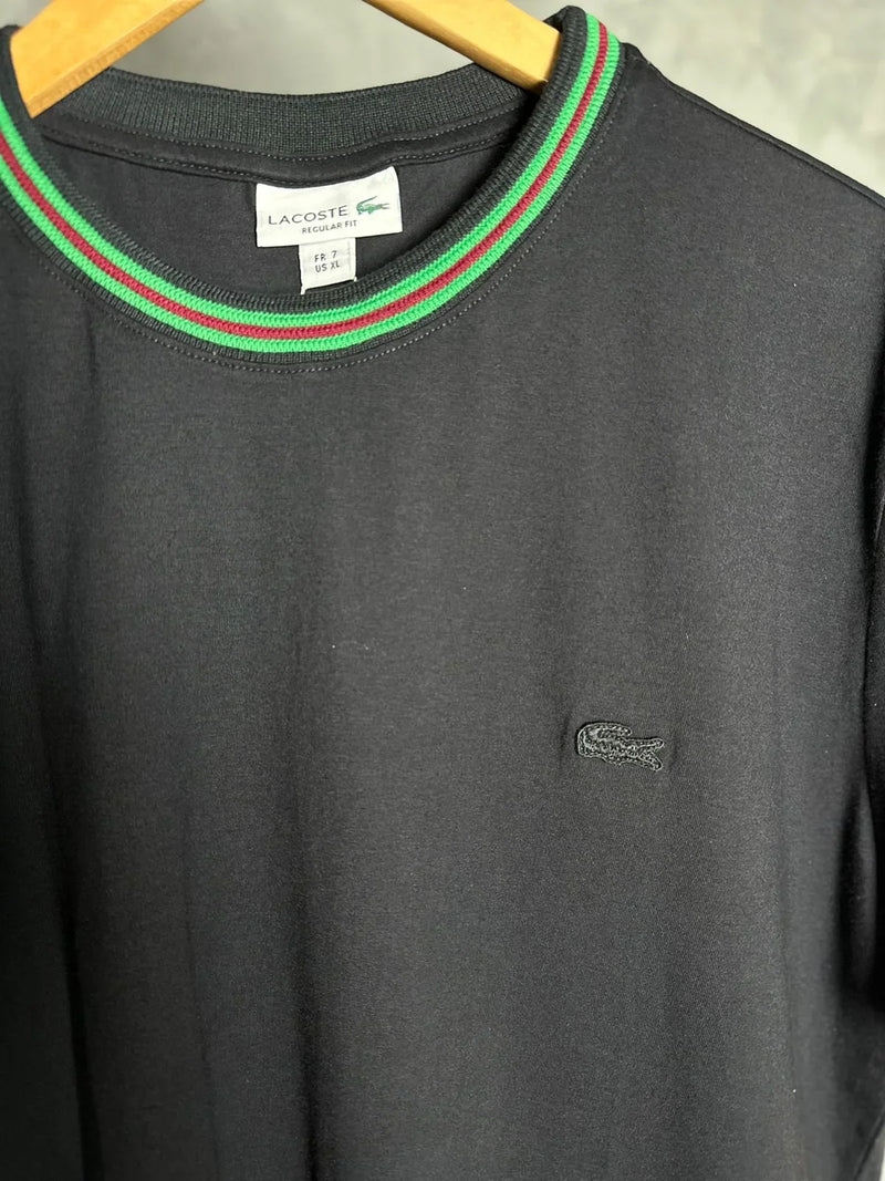 CAMISETA LACOSTE ESTAMPA NOCA E EMBLEMA 2024