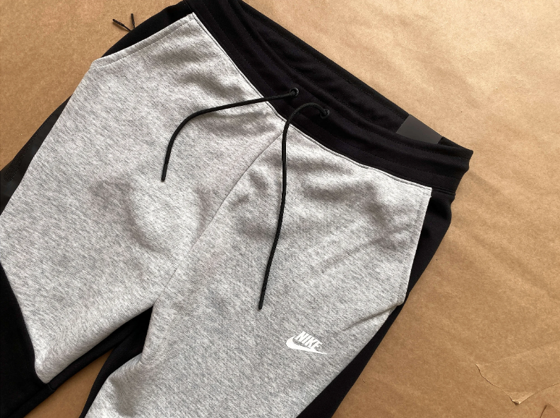 CALÇA MOLETOM NIKE FLECEE PRETO CINZA