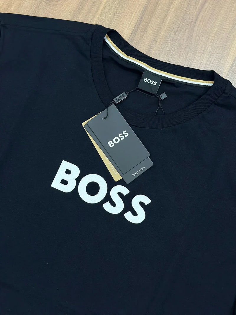 CAMISETA BOSS ESTAMPA EMBORRACHADA NO MEIO