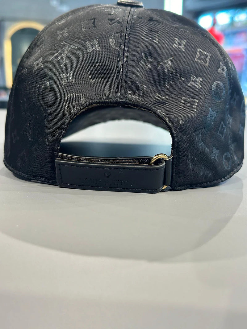 BONÉ LOUIS VUITTON PREMIUM MOLOGRAM PRETO